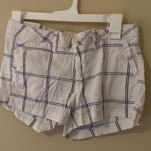 White Plaid Aeropostale Shorts - Size 3 / 4